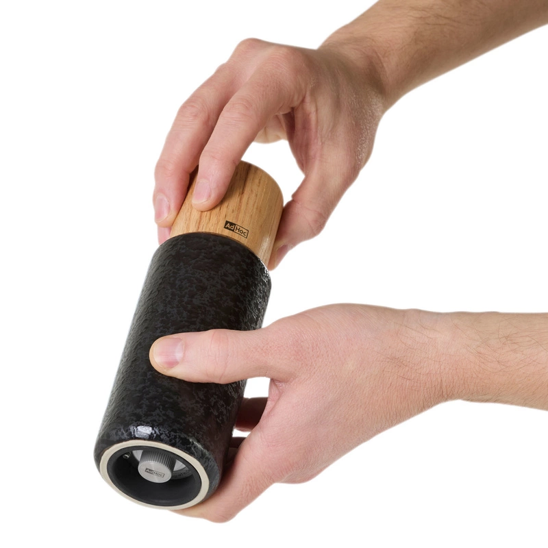 AdHoc - Młynek do pieprzu lub soli Yara, czarny