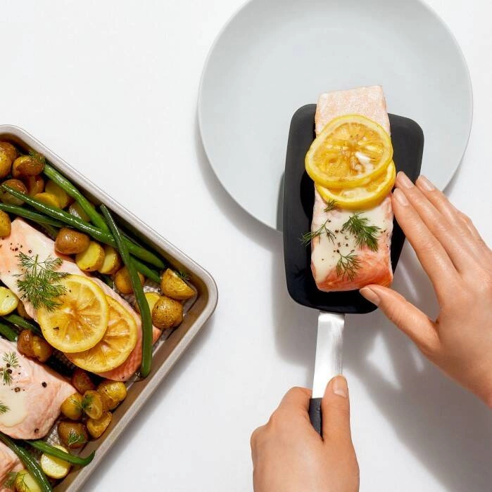 OXO - Łopatka silikonowa L, czarna, Good Grips