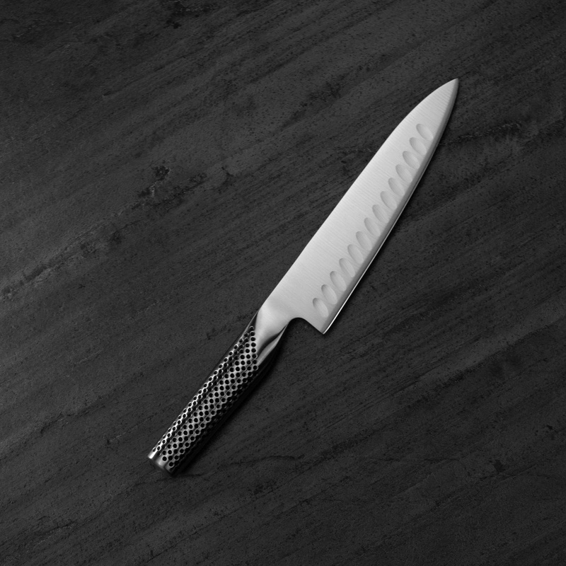 Global - Nóż szefa kuchni żłobiony 18 cm G-78