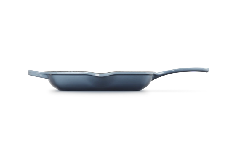 Le Creuset - patelnia żeliwna grillowa z dwoma uchwytami 26 cm chambray