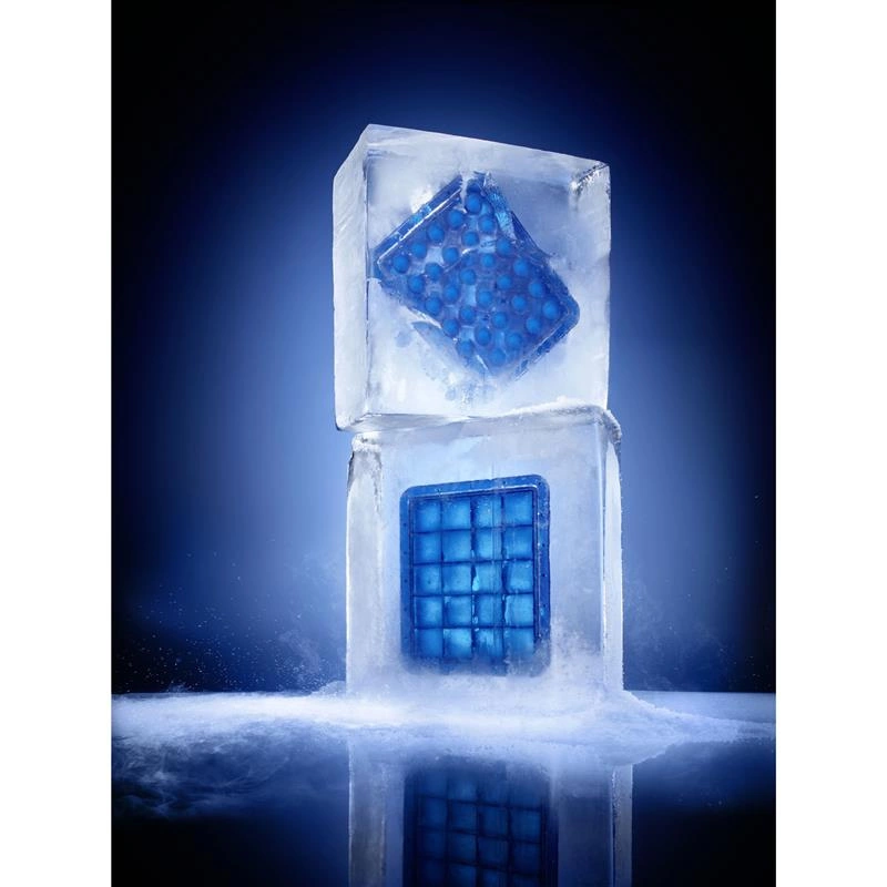 Lurch - foremka na lód, 12 dużych kostek, silikon platynowy, rozmiar kostki 5x5x5 cm, niebieska Ice Former Arctic