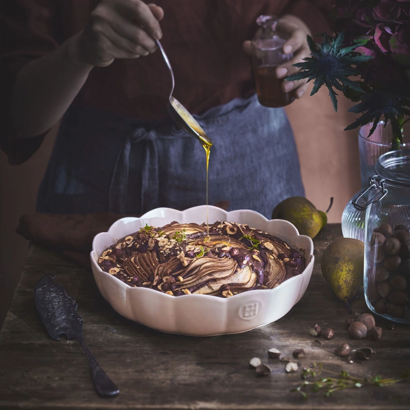 Emile Henry - Okrągłe naczynie do zapiekania 26 cm kremowe