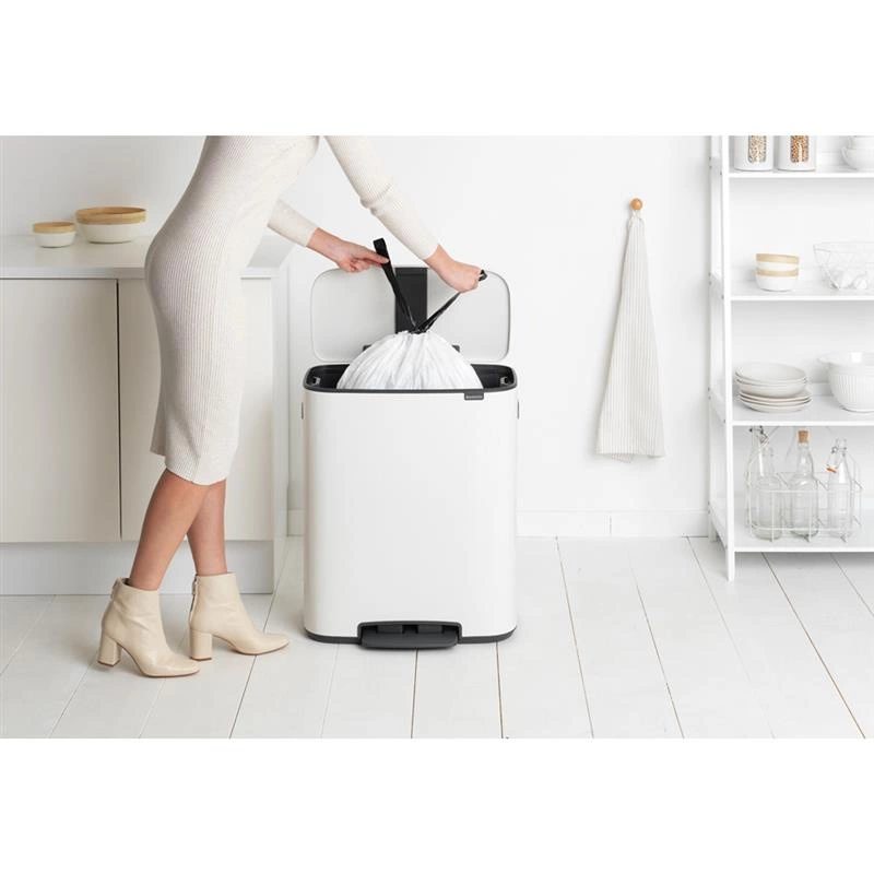 Brabantia - Kosz na śmieci pedałowy BO 60L biały