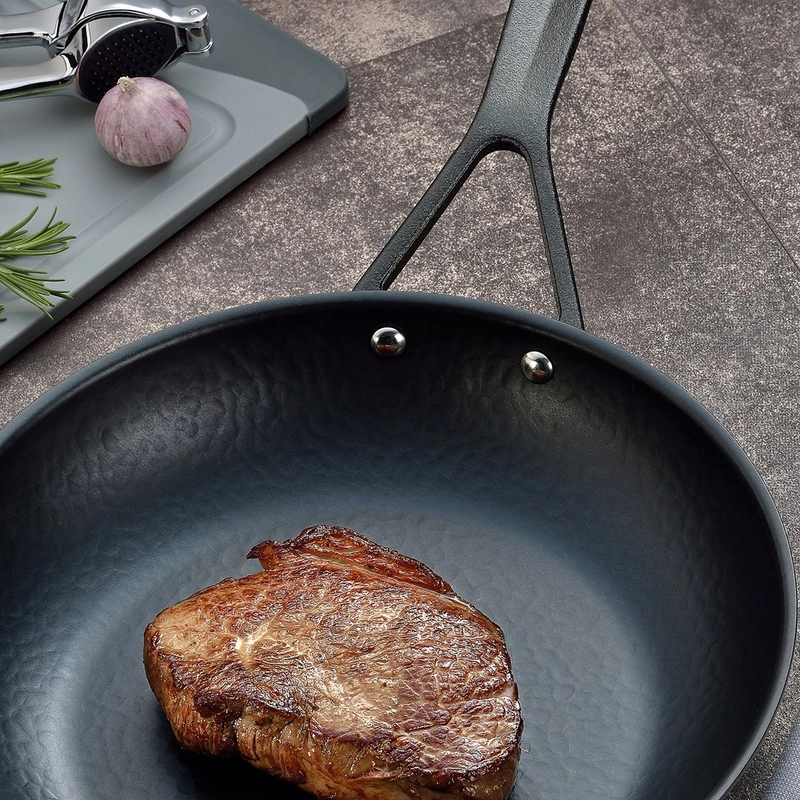 Kela - Patelnia 28cm czarna Ruvido