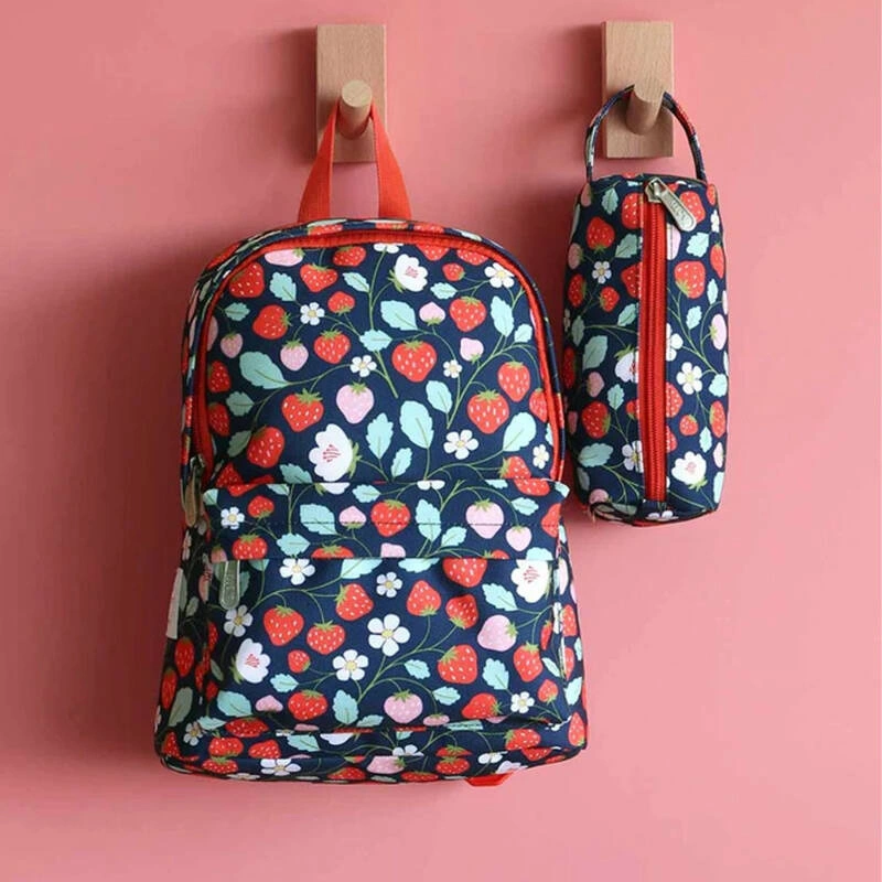 A Little Lovely Company - Plecak dla dzieci STRAWBERRIES
