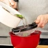 KitchenAid Culinary Tools - sitko kuchenne z uchwytem 17,5cm CLASSIC Onyx Black