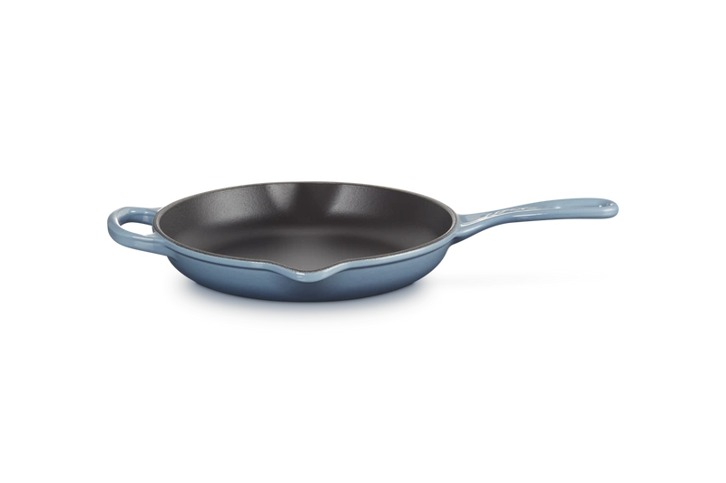 Le Creuset - patelnia Signature niska żeliwna 23 cm chambray
