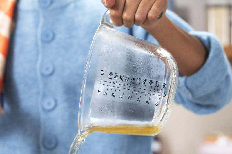 Mepal - Dzbanek z miarką i pokrywką Chef It 1000 ml Chalk