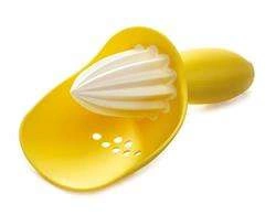 Joseph Joseph - Wyciskacz do cytrusów, żółty