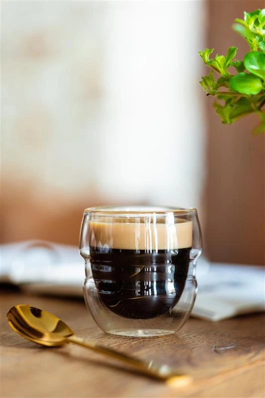 Vialli Design - 2 szklanki do espresso z podwójną ścianką 70ml Sferico