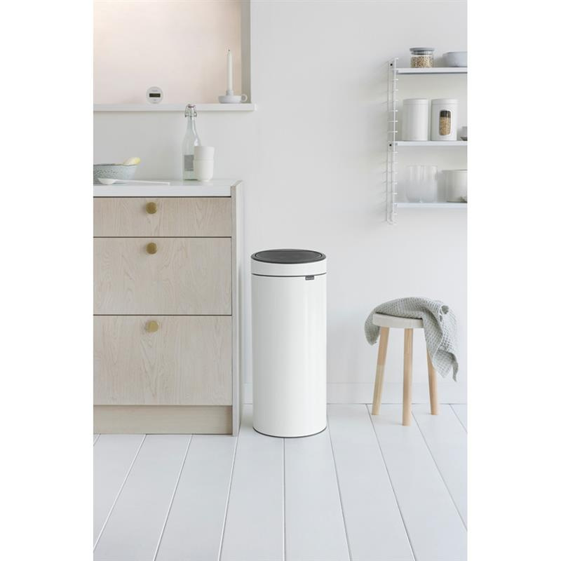 Brabantia - kosz na śmieci Touch Bin New 30l biały