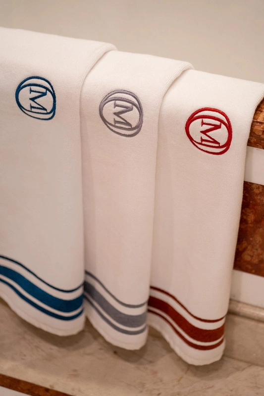 Officine Monogram - Dywanik łazienkowy MonogrLinea60x100cm b.morski