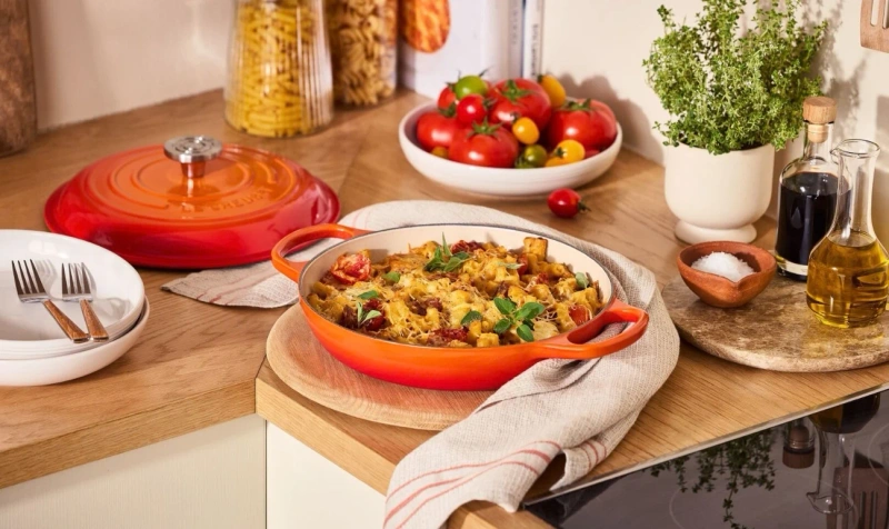 Le Creuset - garnek Gourmet Profesjonalny żeliwny 26 cm 2,2 l płomienny