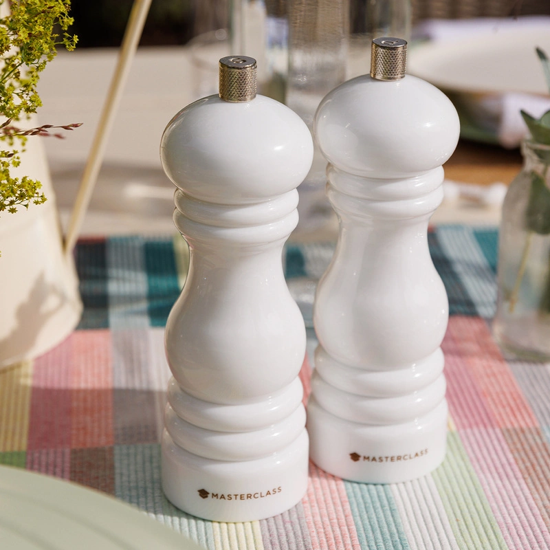 MasterClass - Młynek ręczny do soli lub pieprzu 17 cm - White