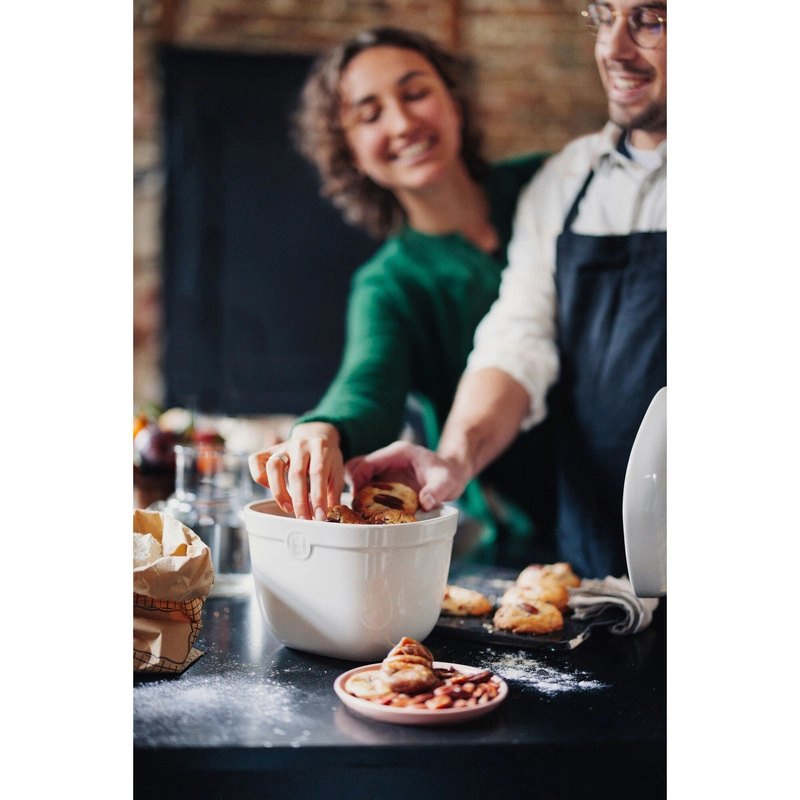 Emile Henry - Słoik na ciasteczka - czerwony