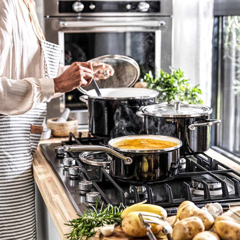 KitchenAid - Garnek emaliowany z pokrywką 6L - czarny