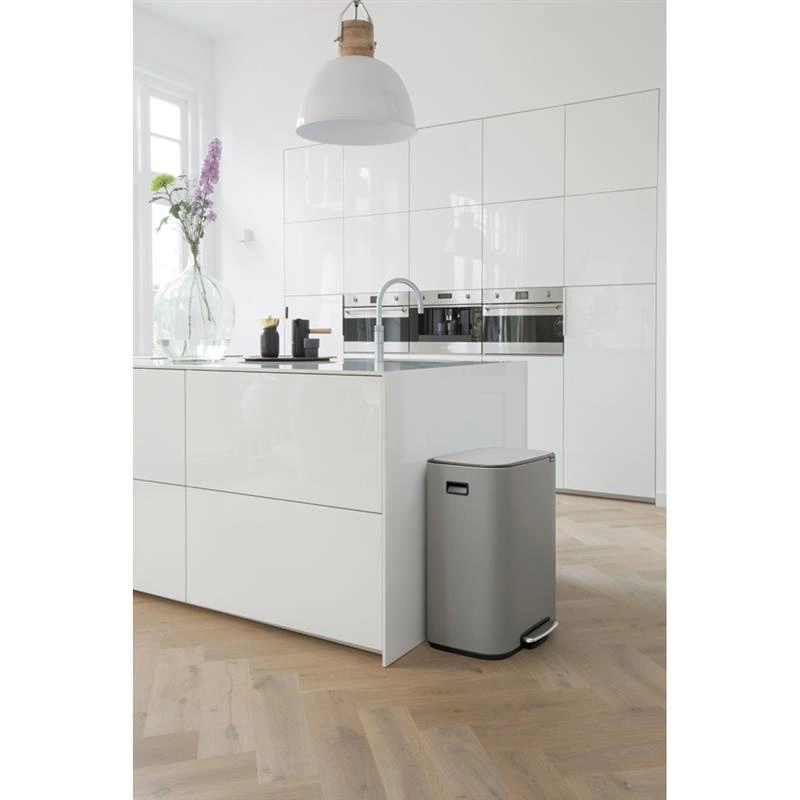 Brabantia - kosz na śmieci pedałowy Bo 60L mineralny szary