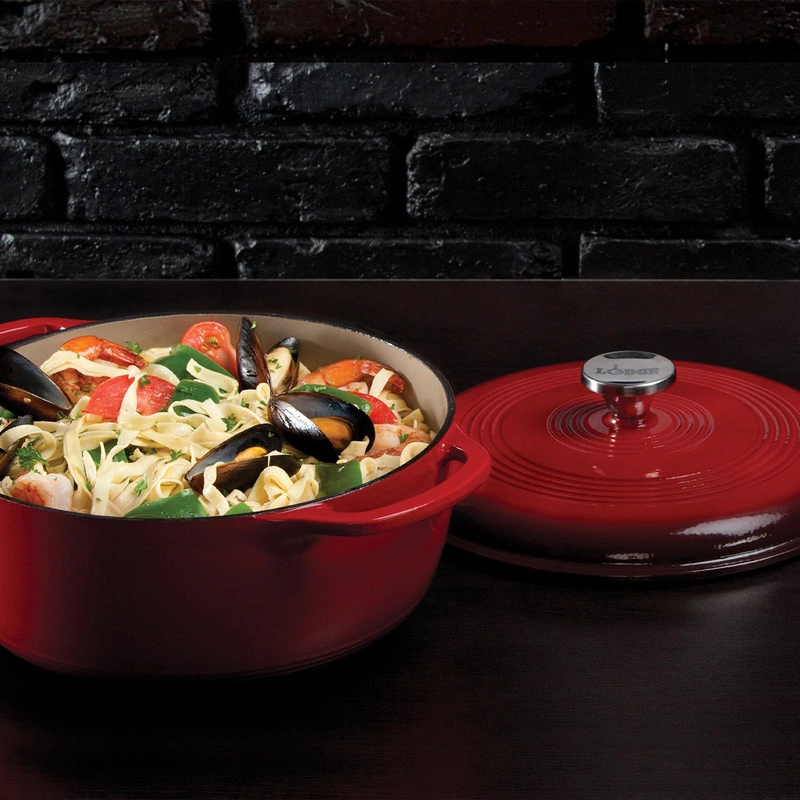 Lodge - Garnek żeliwny emaliowany - czerwony 5,6L