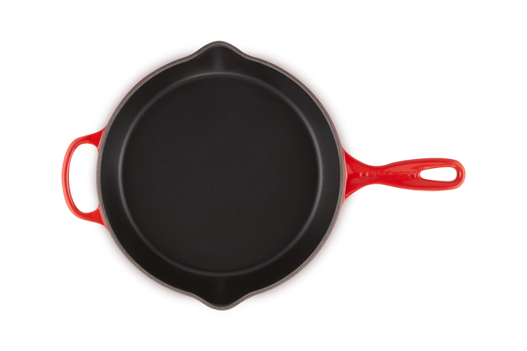 Le Creuset - patelnia żeliwna o smażenia i serwowania 26 cm wiśniowa