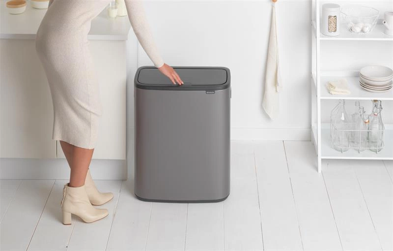 Brabantia - Kosz na śmieci Touch Bin Bo 60l platyna