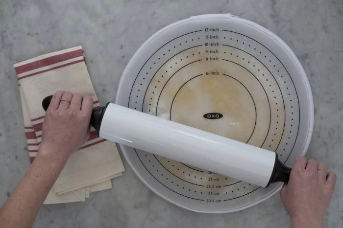 OXO-Mata silikonowa 2w1, transparentna, Good Grips