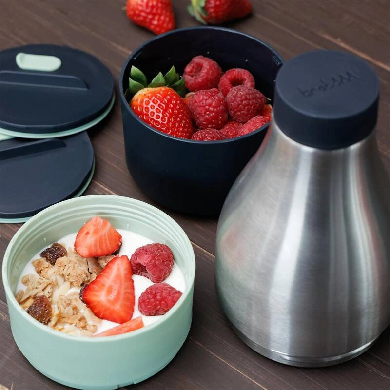 Trebonn - Pojemnik na jedzenie i wodę w kształcie butelki 3w1