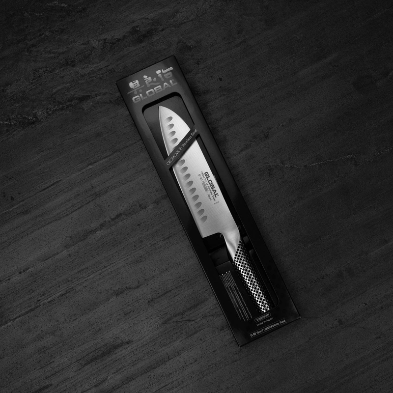 Global - Nóż Santoku żłobiony 18 cm G-80