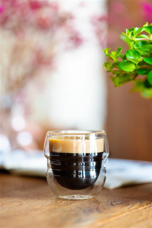 Vialli Design - 2 szklanki do espresso z podwójną ścianką 70ml Sferico