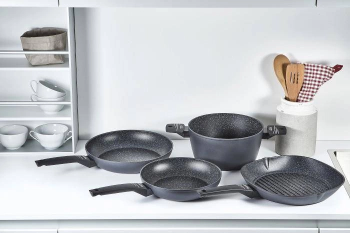 Moneta - Patelnia 20cm, Yes!, indukcja