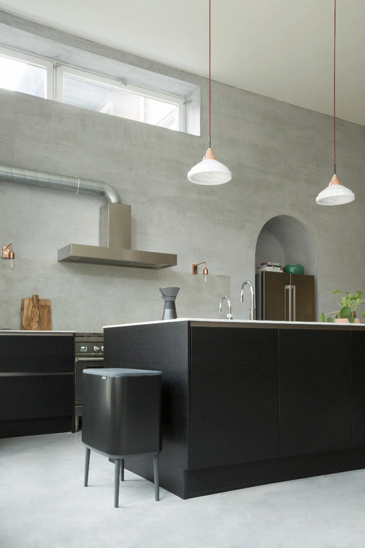 Brabantia - kosz na śmieci Bo Touch Bin 33L (23 +11l) czarny mat