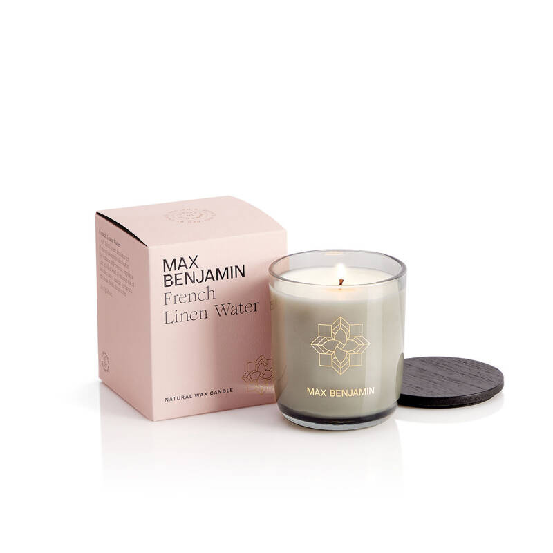 Max Benjamin - Świeca French Linen Water 210 g Classic
