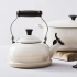 Le Creuset - czajnik Classic meringue 1,5 l