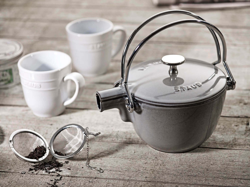 Staub - żeliwny dzbanek czajnik do herbaty szary 1,1 l