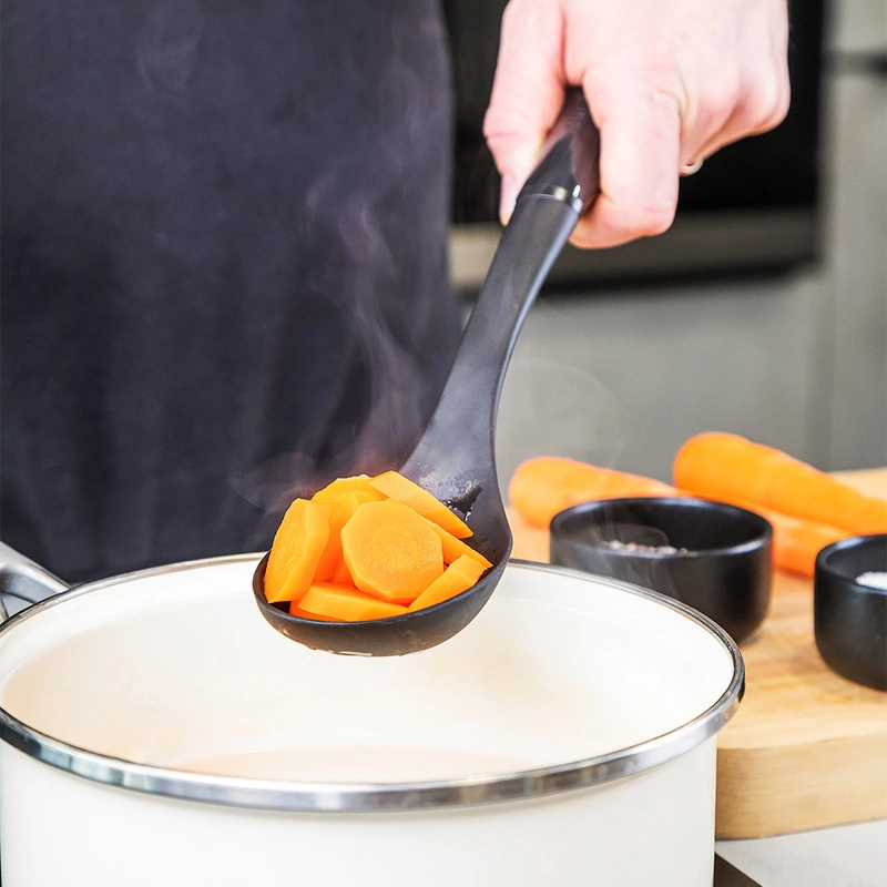 KitchenAid Culinary Tools - łyżka kuchenna z otworami CLASSIC Onyx Black