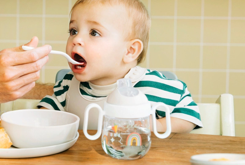 Mepal - Miseczka dziecięca Mio Sunshine & Rainbow