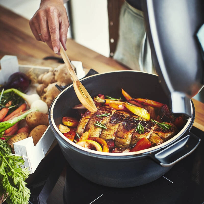 Emile Henry - Garnek ceramiczny "Delight" na indukcję 4L - czarny