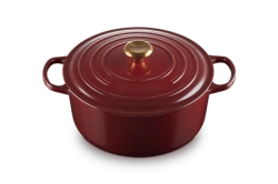 Le Creuset - garnek żeliwny emaliowany Signature 28 garnet