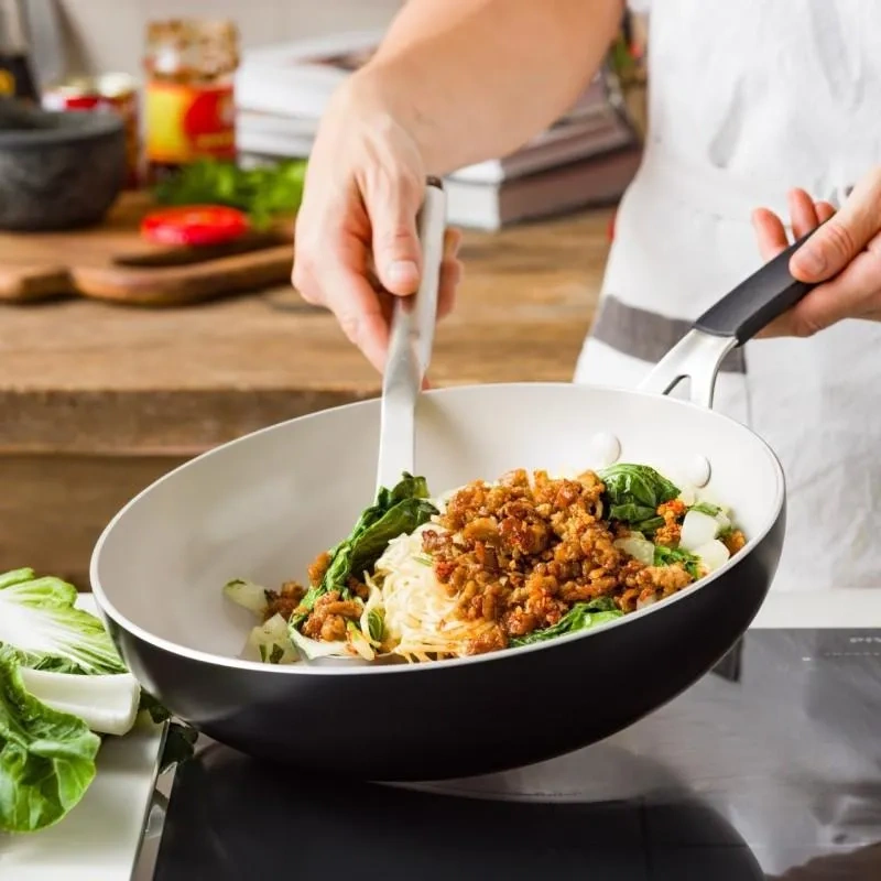 KitchenAid - wok Aluminium Coloured 28 cm czarny
