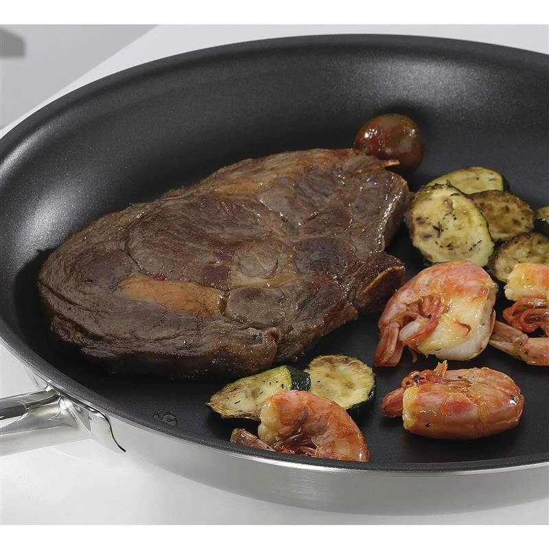 Spring - patelnia z powłoką nieprzywierającą, śred. 24 cm, stal nierdzewna 18/0 VULCANO CLASSIC