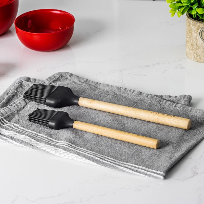 KitchenAid Culinary Tools - pędzelek silikonowy 29cm CLASSIC Bamboo