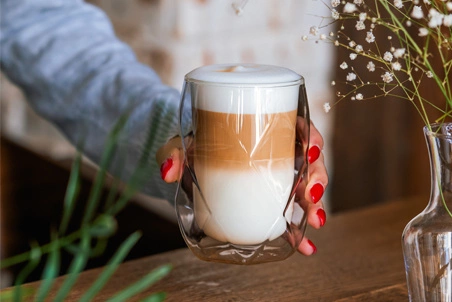 Vialli Design - Komplet 2-szklanek 350ml z podwójną ścianką 350ml Geo