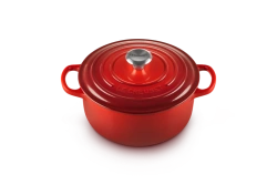 Le Creuset - garnek żeliwny emaliowany Signature 20 cm 2,4 l wiśniowa