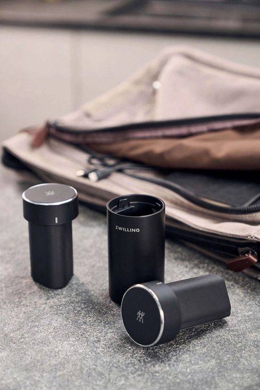 Zwilling - XTEND Kompaktowa ładowarka z funkcją Powerbank czarny