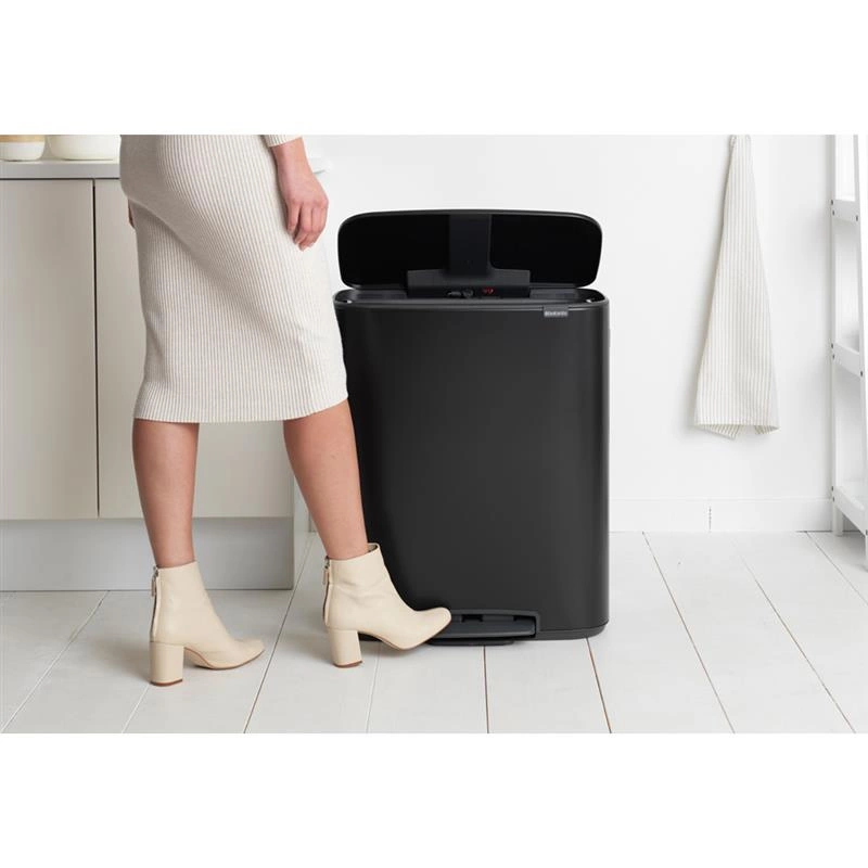 Brabantia - Kosz na śmieci pedałowy Bo 2x30L czarny