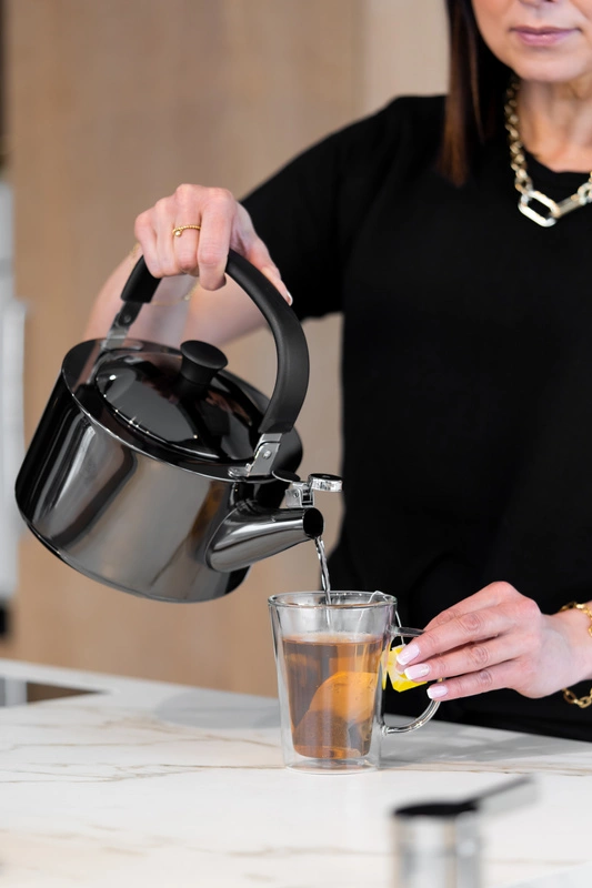 Vialli Design - Czajnik 1,5l z gwizdkiem Diamante grafitowy polerowany