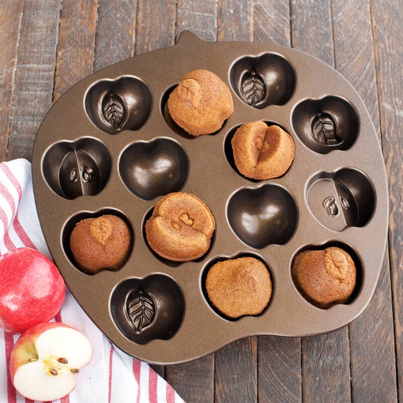 Nordic Ware - Forma do ciastek JABŁKA
