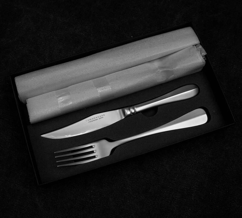Tamahagane - Zestaw 4 noże + 4 widelce do steków
