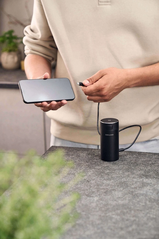 Zwilling - XTEND Kompaktowa ładowarka z funkcją Powerbank czarny