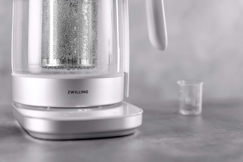 Zwilling - czajnik elektryczny z wkładem do herbaty biały Enfinigy