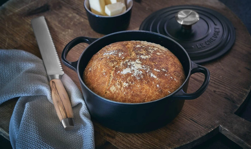 Le Creuset brytfanna żeliwna emaliowana Signature okrągła 34 cm 12 l czarna